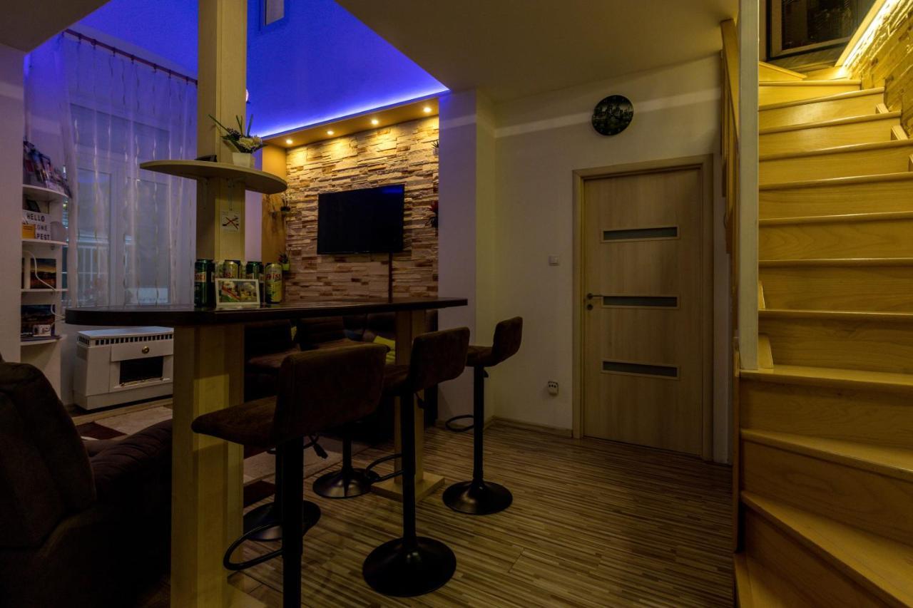 Fireworks Rakoczi - Free Parking - 3 Bedrooms - 2 Bathrooms Будапешт Екстер'єр фото